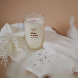 Sójová svíčka s vůní Květ bavlny může v každém prostoru navodit pocit klidu a svěžesti. Vůně je přirovnávána k čerstvě...